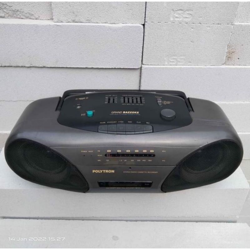 Radio tape polytron grand bazzoke pemutar kaset pita
