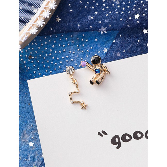 LRC Anting Tusuk Fashion S929 Silver Needle Star Moon Crystal Asymmetric Earrings F4821X