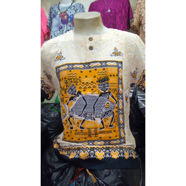 Atasan Pria Baju Bali Motif Asmat Ikan