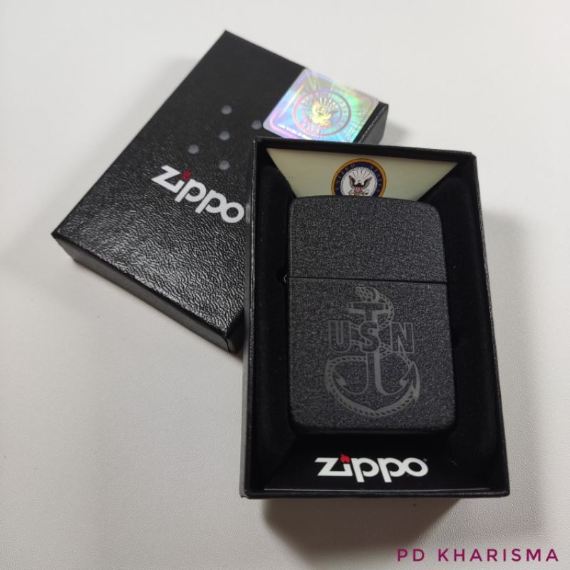 KOREK ZIPPO 49318 US NAVY