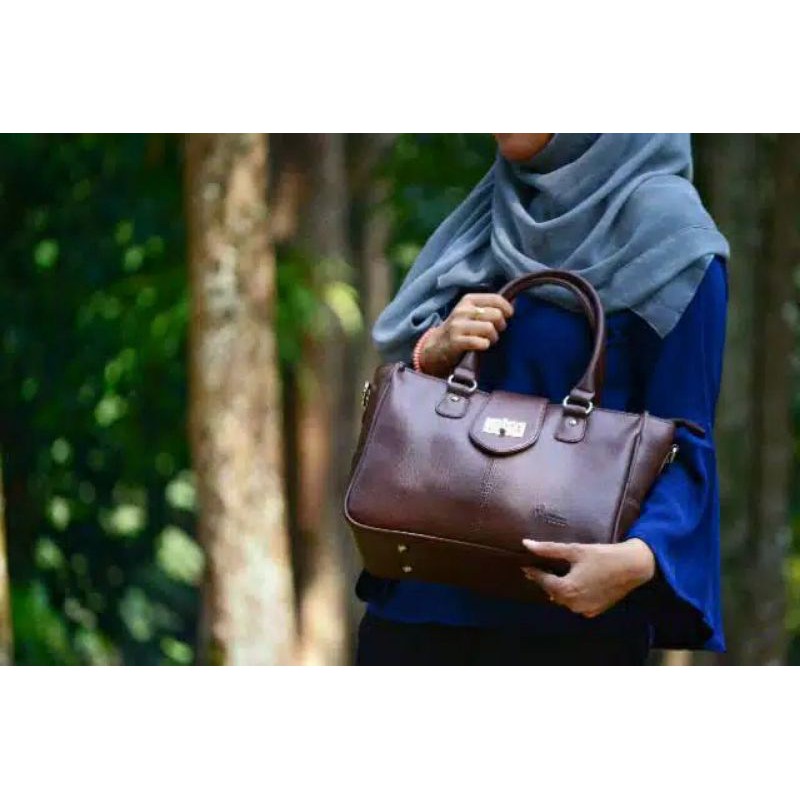 Tas Akshita my Qeena by kirana stuff