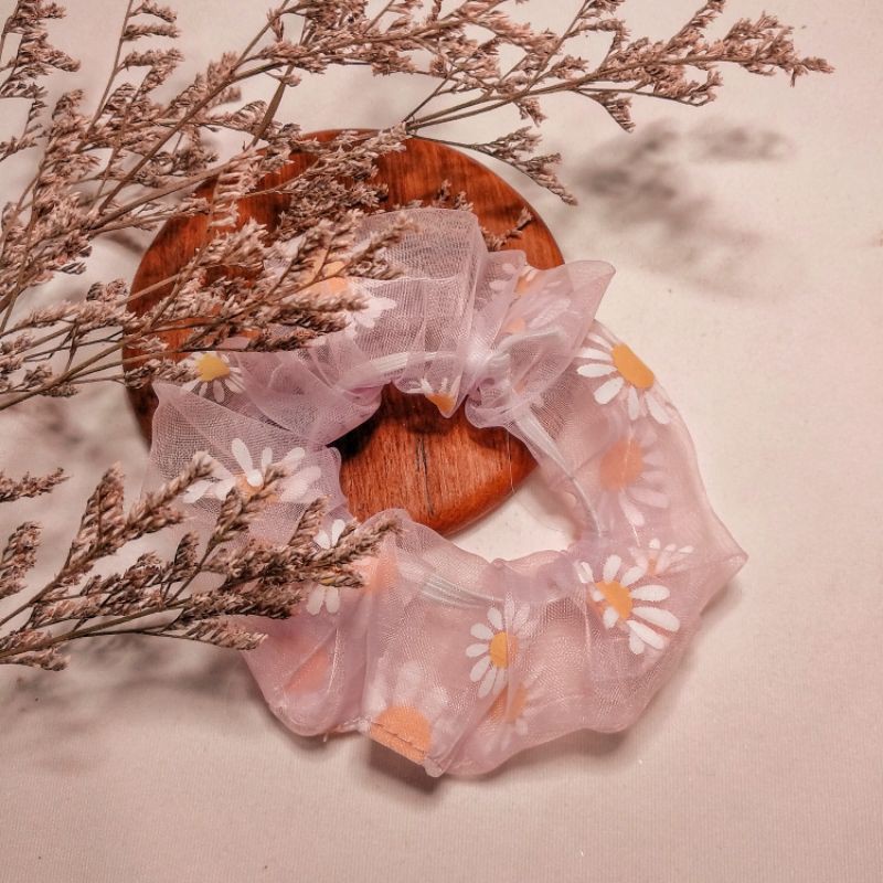 Purple Scrunchies Cantik Ala Korea Dengan Pattern Bunga