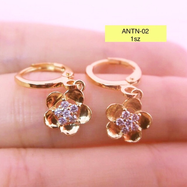 Anting Bunga Lapis Emas