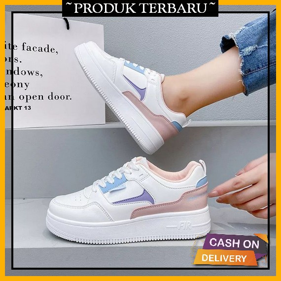 Sepatu Wanita Sneakers Cewek Keren Murah Kekinian Berkualitas Sepatu Full Putih Wanita Sneakers Cewe