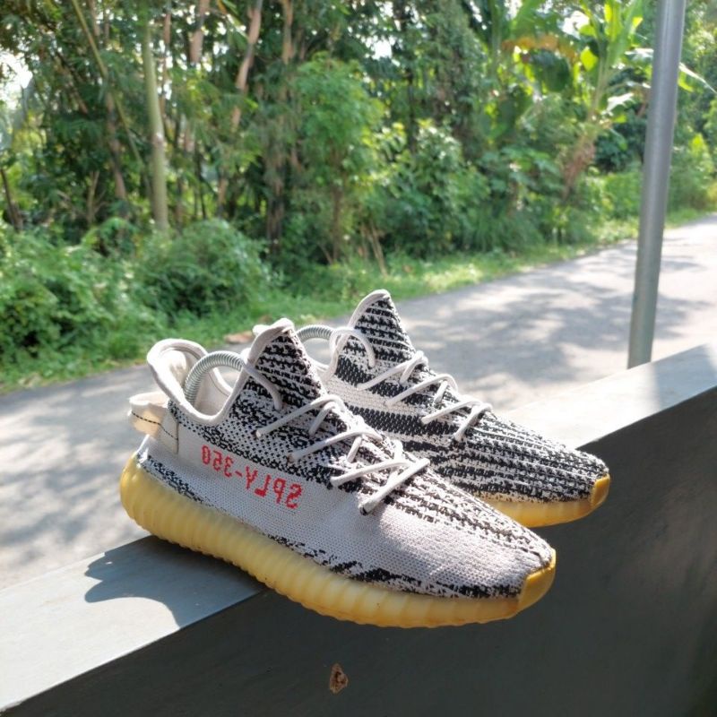 Yeezy Boost 350 Second Bekas Preloved (44)
