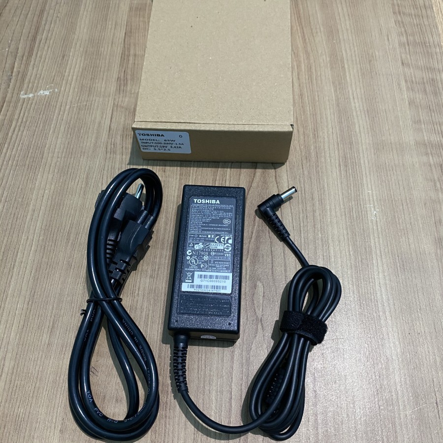 Adaptor Charger Original Toshiba 19v 3.42A Satellite L730 L735 L740 L745 L770 L755 C840 C640 C55T