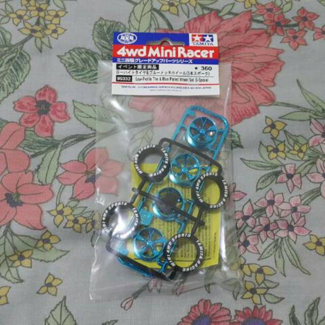 Tamiya BAN VELG Low Profile Tire & Blue Plated 5 Spoke Wheel # 95332