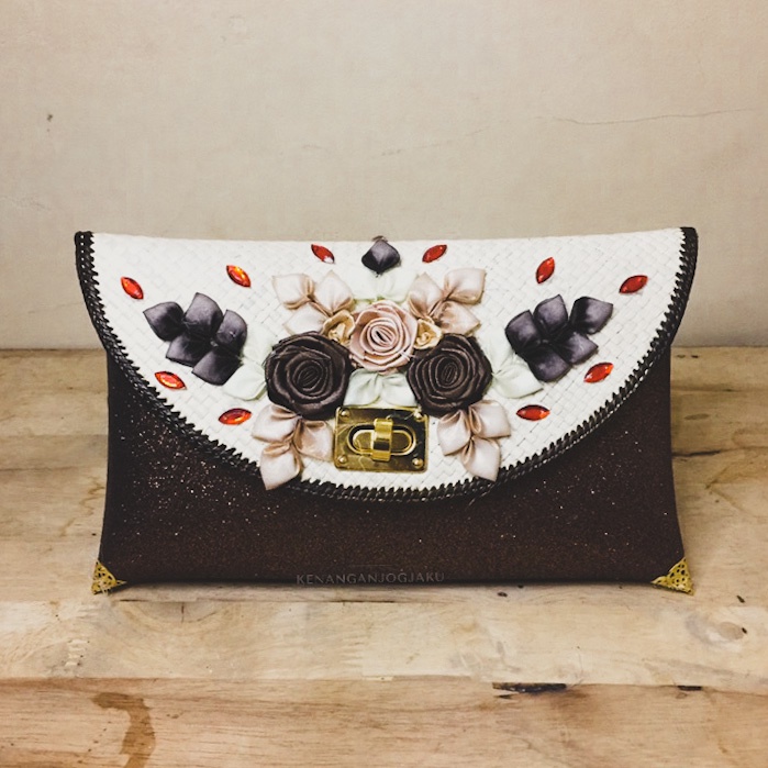 Premium Clutch Glitter Bunga Kunci Wanita Tas Kondangan Pesta Murah Oleh oleh Jogja Etnik Grosir