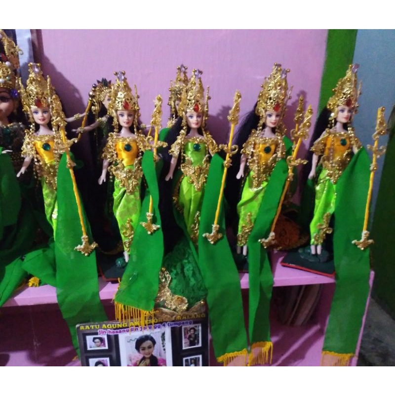 Boneka Nyi Roro kidul