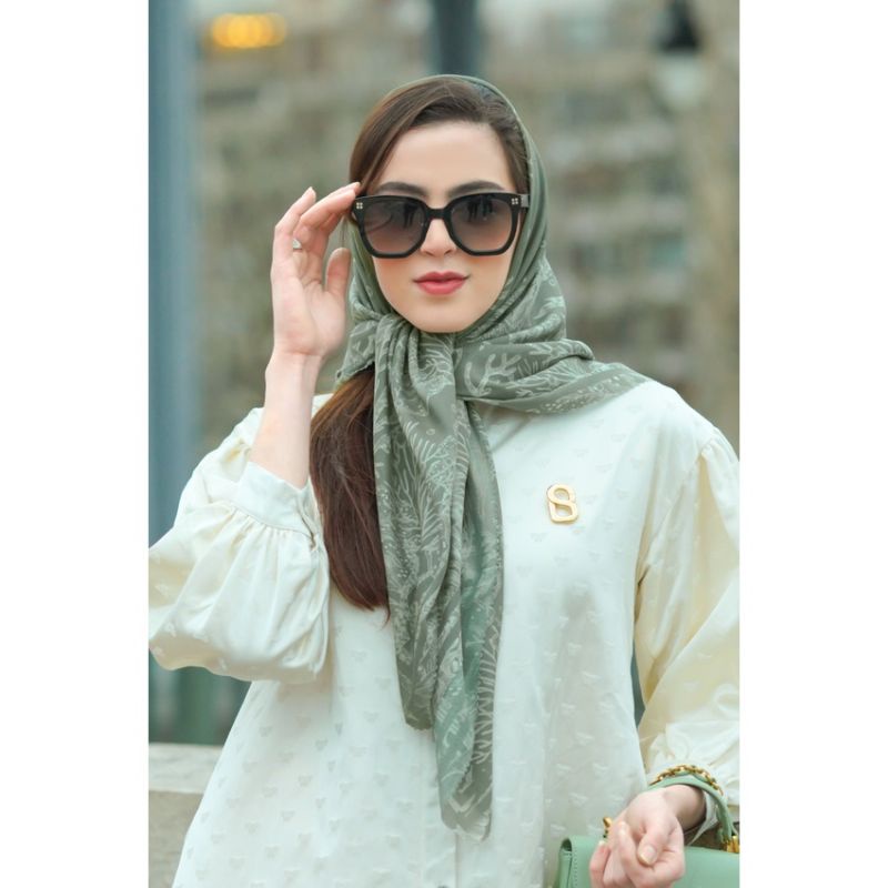 Buttonscarves El Mar Minorca Storm dan Pinky Sand