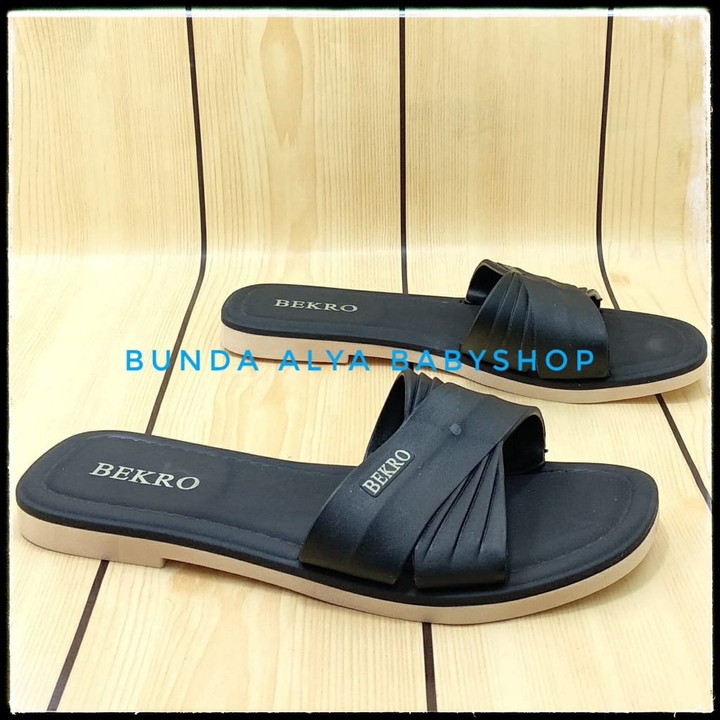 Sandal Wanita Slop Polos Warna Hitam Ukuran 37 Sampai 40 - Sandal Dewasa Flip Flop Anti Slip - Sandal Casual