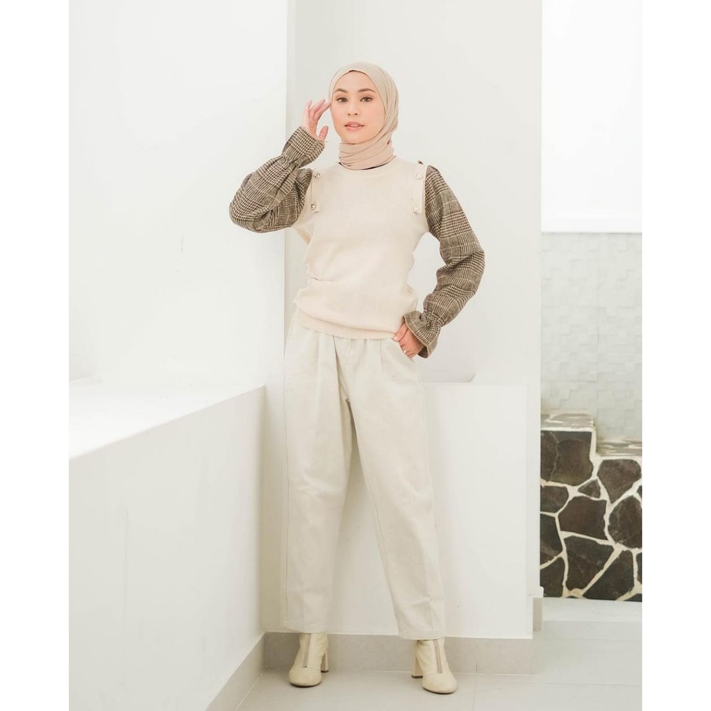 Nadine Blouse by ilook.inc / adera knit