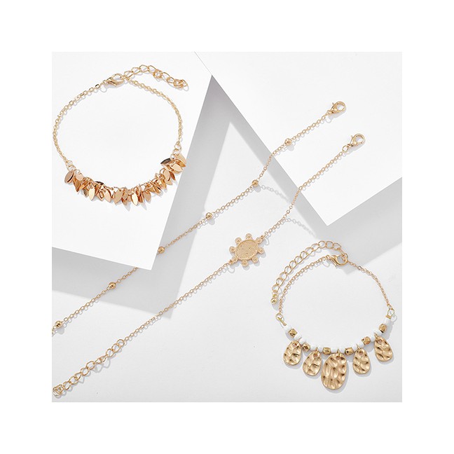 LRC Gelang Tangan Fashion Golden Irregular Alloy Bump Rice Beads Leaves Small Turtle Bracelet Set D6