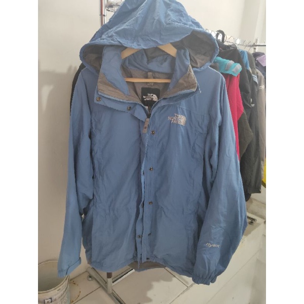 JAKET THE NORTH FACE HYVENT