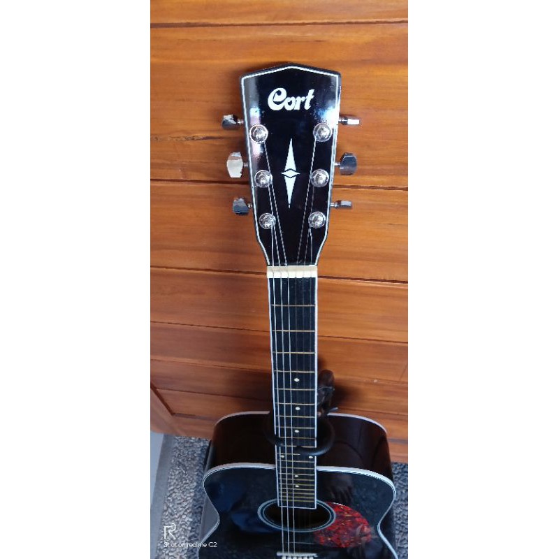 gitar cort custom isi spul