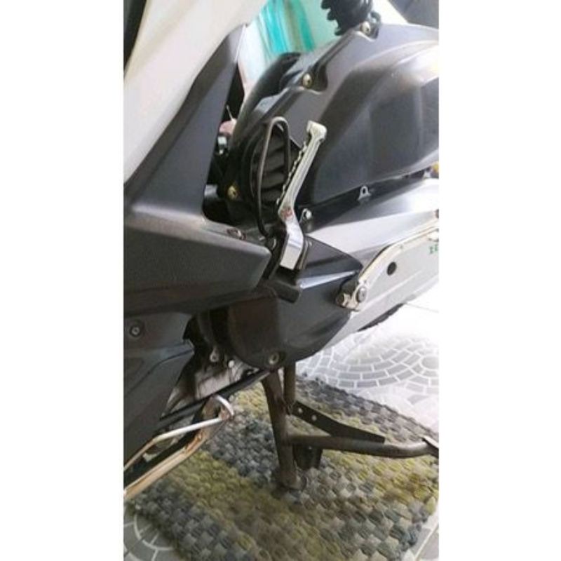 Footstep Step Injakan Kaki Crome Aprilia Universal Honda Yamaha Beat Scoopy Vario Mio Soul Jup Z Mx Nuovo