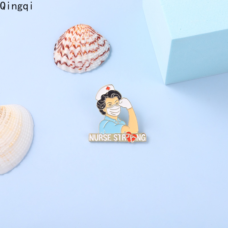 Bros Pin Enamel Desain Perawat Gaya Vintage Untuk Wanita