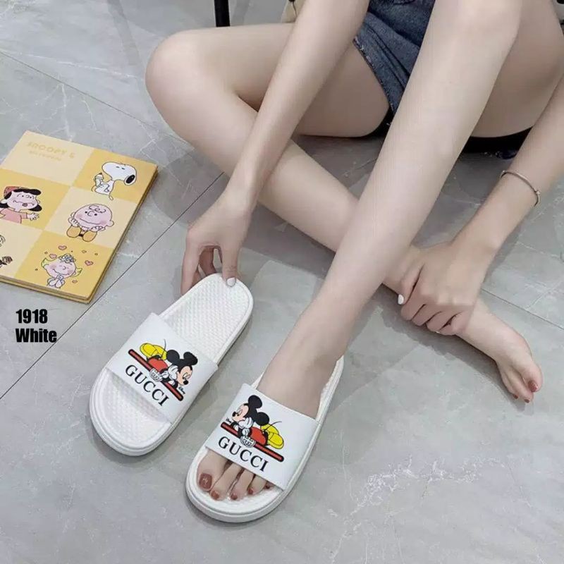 sandal santai wanita motif kartun