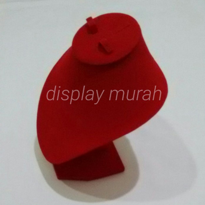 Display Pajangan kalung bludru ukuran sedang sudah plus bubble wrap