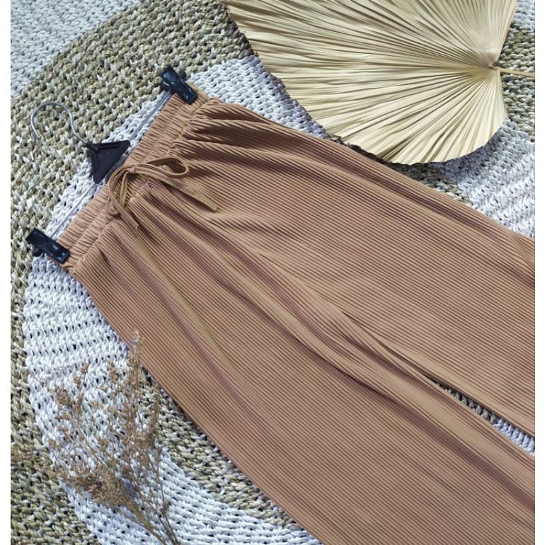 Celana Kulot Rayon Crincle Crinkle Airflow Panjang Wanita Premium Highwaist Loose Cullote Pants Homewear Jumbo Terbaru Kekinian-LIDI KULOT COKSU