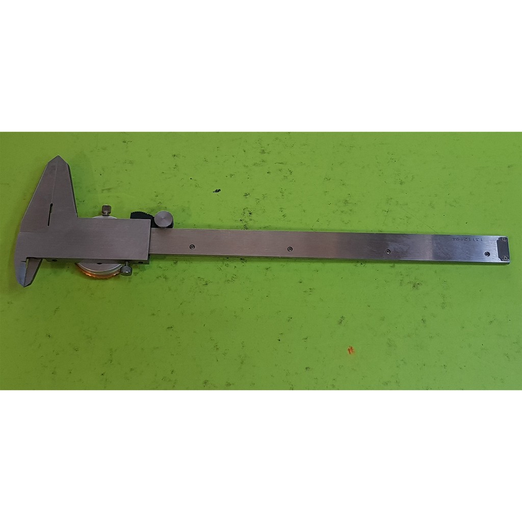 sigmat dial caliper 20 cm Merk DEKKO