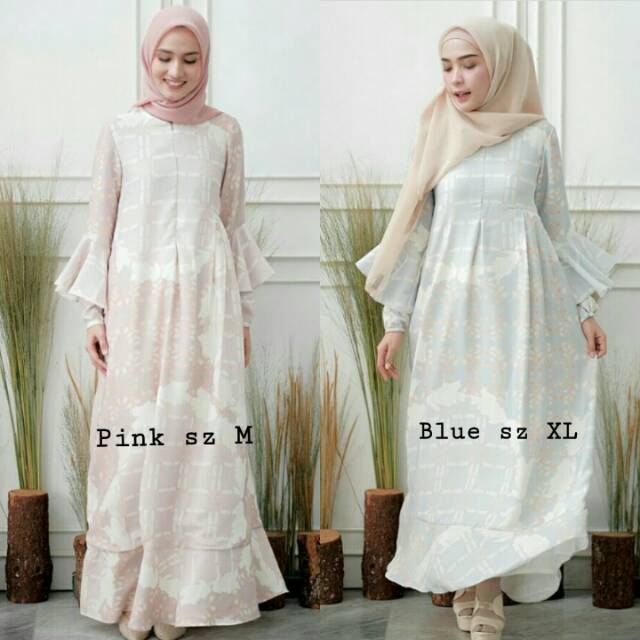 Belle Dress Wearing Klamby