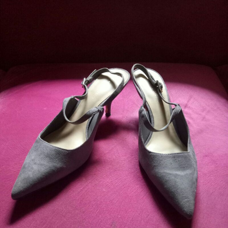 Preloved Charles & Keith