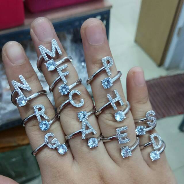 Cincin huruf permata replika emas putih All size (cod)