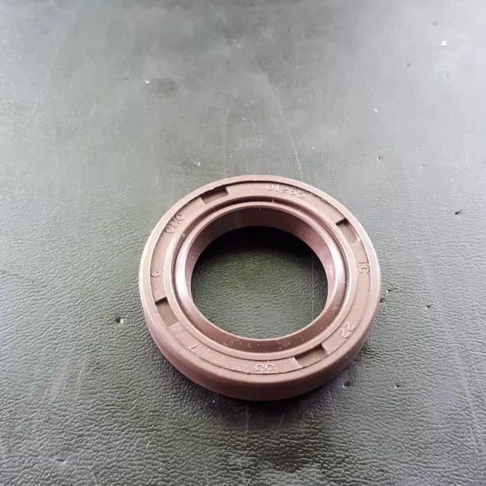 OIL SEAL TC 25 47 7 VITTON