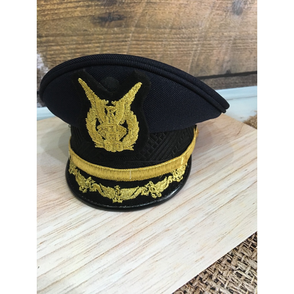 Miniatur Topi Pet TNI AU Pamen | Miniatur Pet Pamen | Miniatur Patung AU -- Bahan