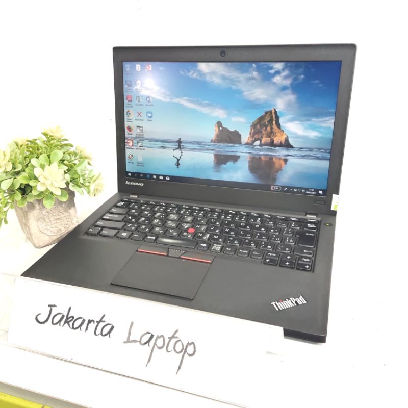 Lenovo ThinkPad X250 Core i7 Ram 8gb SSD 512gb Murah Super Mulus Bergaransi