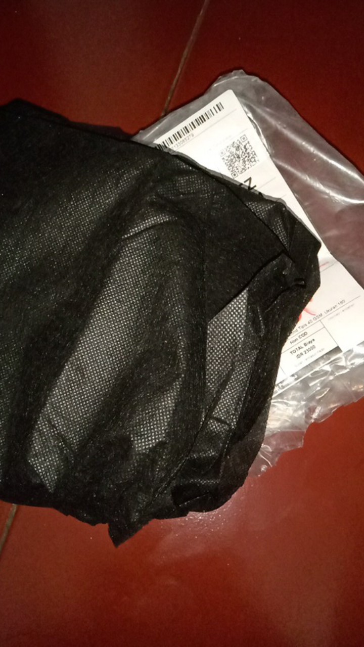 Kain Furing Puring Spunbond Tipis 40 Gsm, Ukuran 160 Cm Hitam & Putih