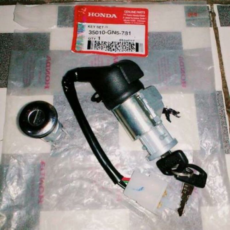 Kunci kontak set depan belakang prima kode 35010 - GN5 - 781
