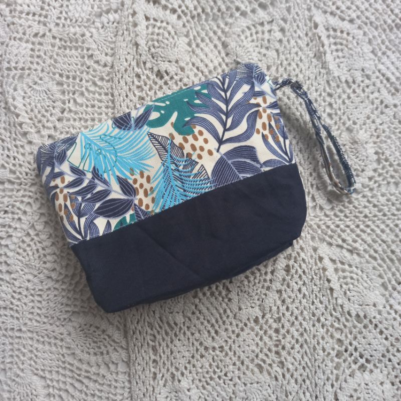 Pouch Kanvas Pouch Serbaguna Pouch Souvenir Pouch Kosmetik Tempat Make up Tempat Skincare Souvenir P