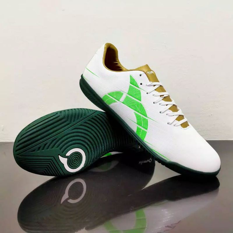 Sepatu Futsal ortuseight Raptor In White / Emerald / Gold