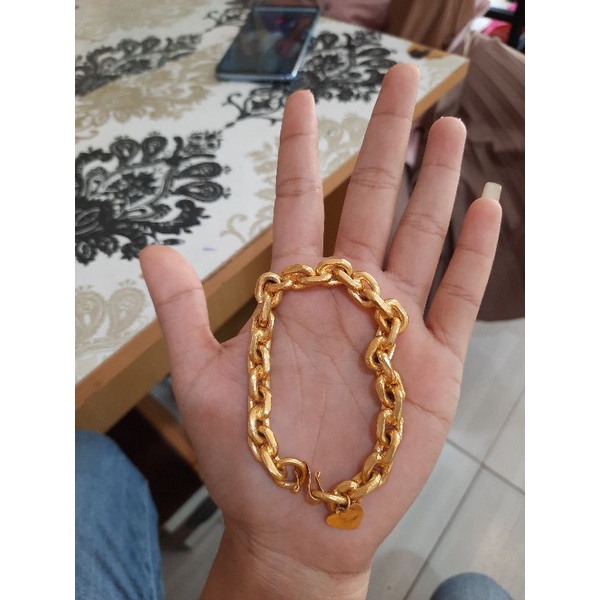 Gelang medan lapis emas