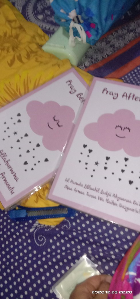 Walldeco Pray Before Sleep 1 Set