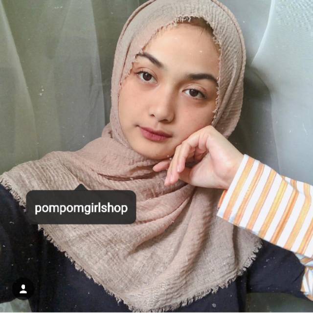 Paling Keren Kerudung Pashmina  Crinkle  Warna  Milo Naana 