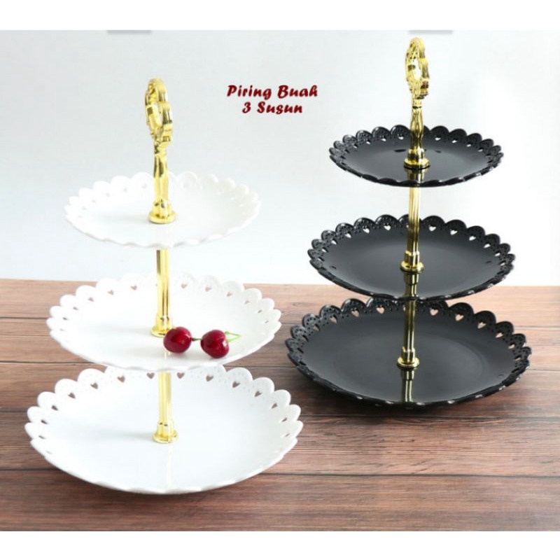 cupcake tier gold