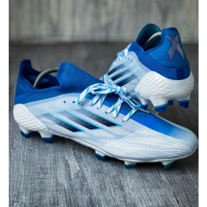 Sepatu Bola Adidas X Speedflow White Blue .