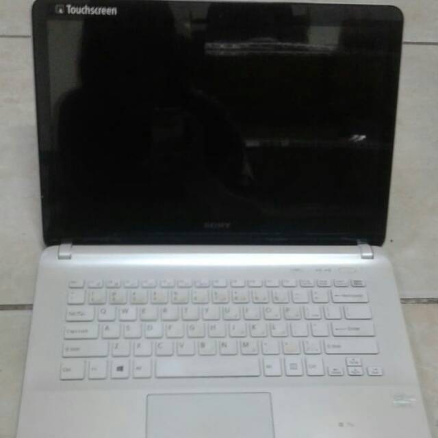 Laptop Sony Vaio touchscreen mulus termurah