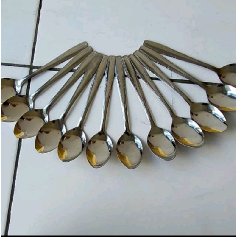 1 lusin sendok makan stainless