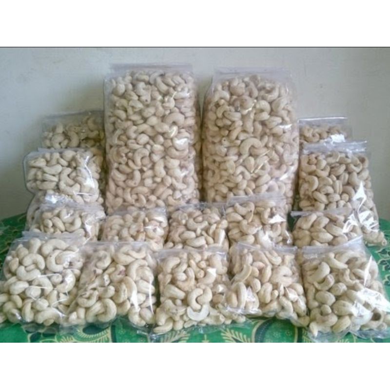 

Raw Cashew Nut Kacang Mede Mentah Kualitas Bagus 250 gr