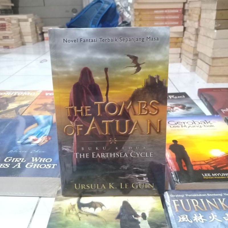 OBRAL Buku novel murah // novel sastra Jepang // fantasi // dewasa // fiksi // sejarah // Eiji yoshikawa // oda nobunaga // kiersten white // Alexia Chen // the magician // furinkazan // the earthsea cycle // Stephanie Anna // natisha // gerobak lee-The tombs