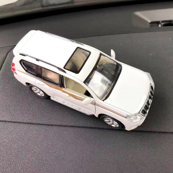 Pajangan TOYOTA LAND CRUISER PRADO GX Miniatur Parfum Parfume Pewangi Mobil