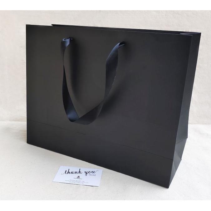 

Premium Paperbag Jumbo/Kantong Kado Uk. P45 X L15 X T35 Cm - Hitam 012