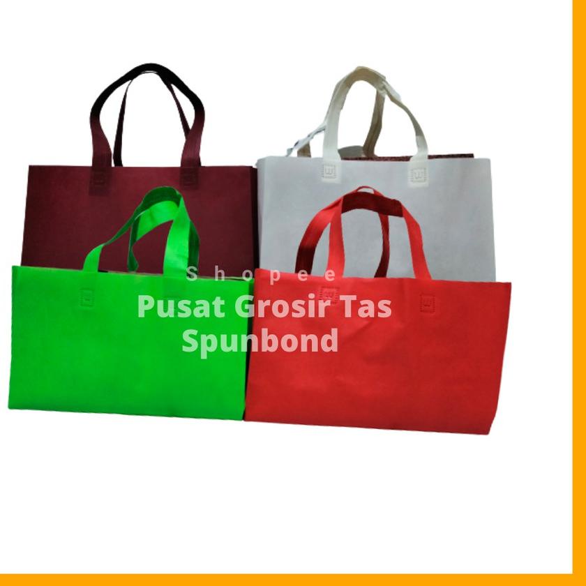 

Tas box bakery box cake 33 x 33 x 21 tas spunbond brownies (ISI 12 PCS)