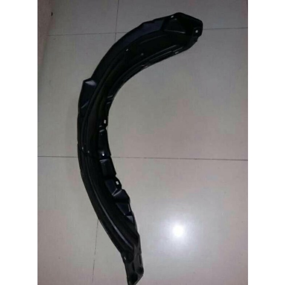 Liner Fender Innova 2005-2007 1Buah