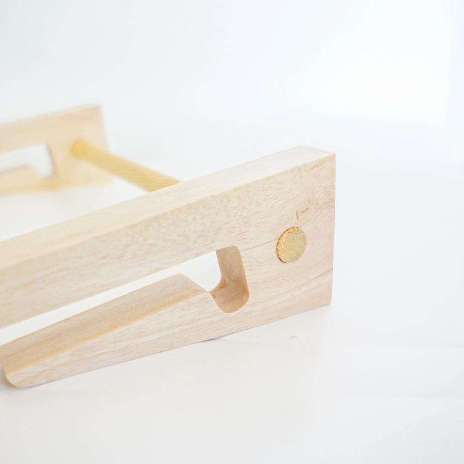 Keluaran Terbaru.. Stand Laptop Kayu / Penyangga Holder Dudukan Laptop Kayu Tablet Holder