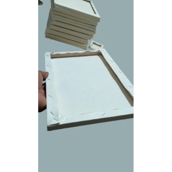 

PROMO 4.4 Kanvas Lukis Ukuran 20x20cm Siap Pakai